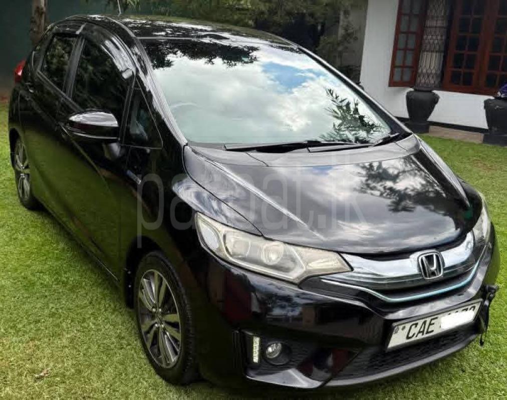 Honda Fit 2013 - பயன்படுத்தப்பட்டது கார் sale in Sri Lanka - patpat.lk