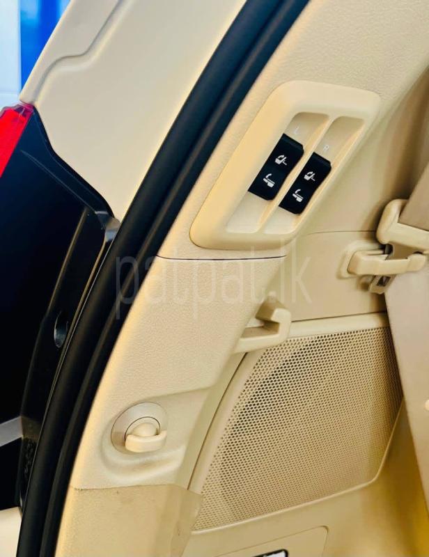 Toyota Land Cruiser 2015 - Used SUV sale in Sri Lanka - patpat.lk