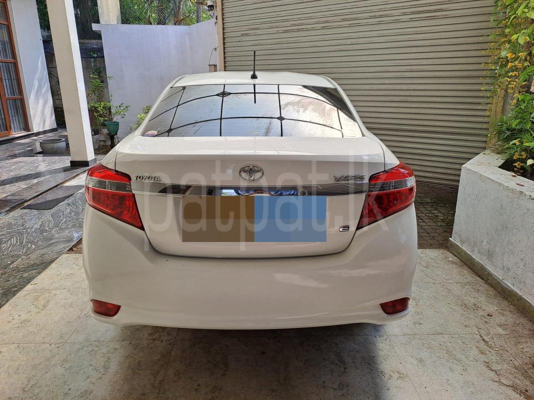 Toyota Yaris 2017 - භාවිතා කරන ලද කාර් sale in Sri Lanka - patpat.lk