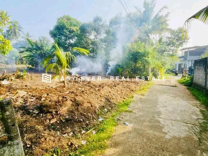 Commercial Land for Sale in Minuwangoda