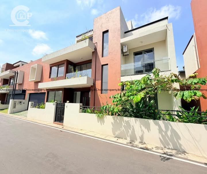 House for Sale in Talawatugoda