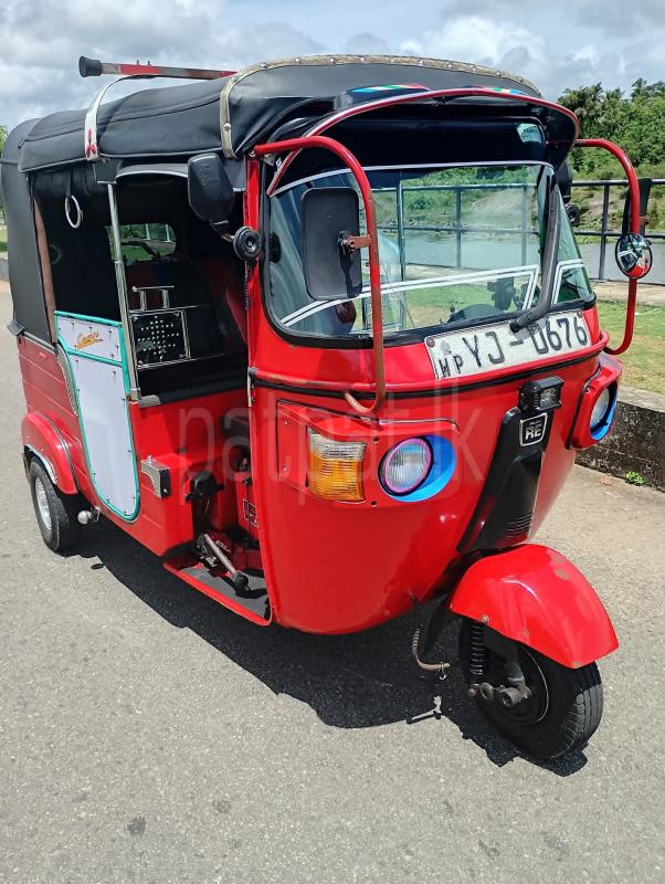 Bajaj Three Wheel 2011 - பயன்படுத்தப்பட்டது முச்சக்கர வண்டி sale in Sri Lanka - patpat.lk