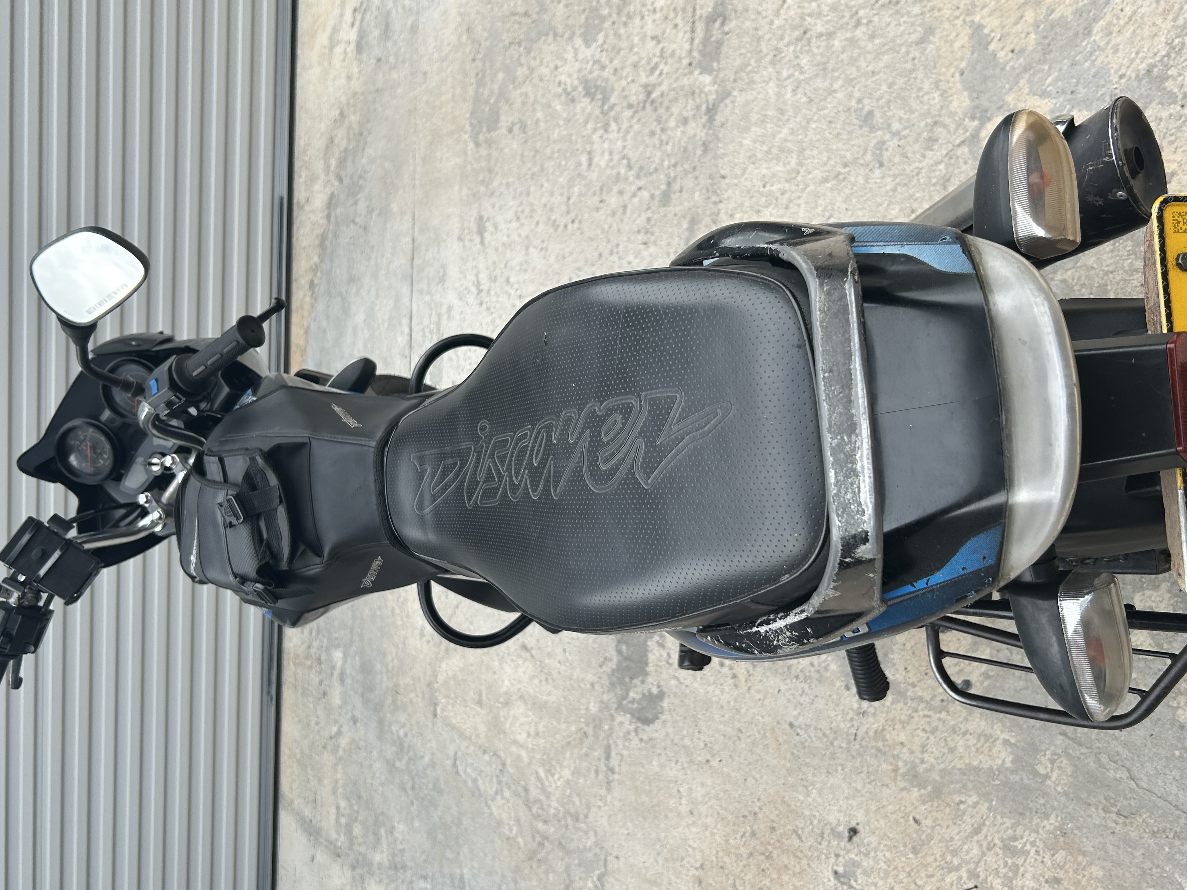 Bajaj Discover 2011 ads-image-1