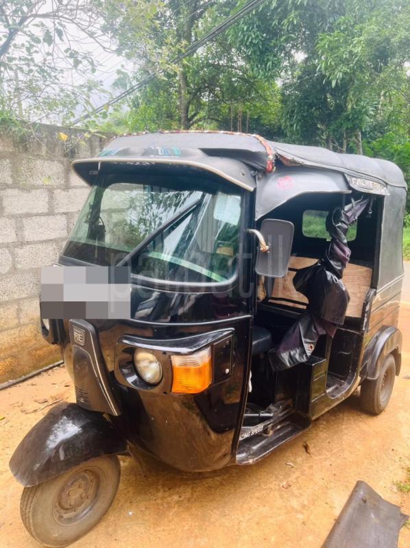 Bajaj 4 stroke 2011 - பயன்படுத்தப்பட்டது முச்சக்கர வண்டி sale in Sri Lanka - patpat.lk