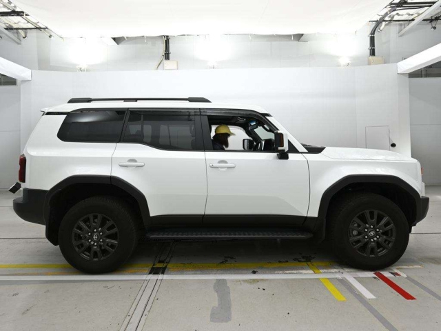 Toyota Land Cruiser 2024 - சான்றளிக்கப்பட்டது SUV sale in Sri Lanka - patpat.lk