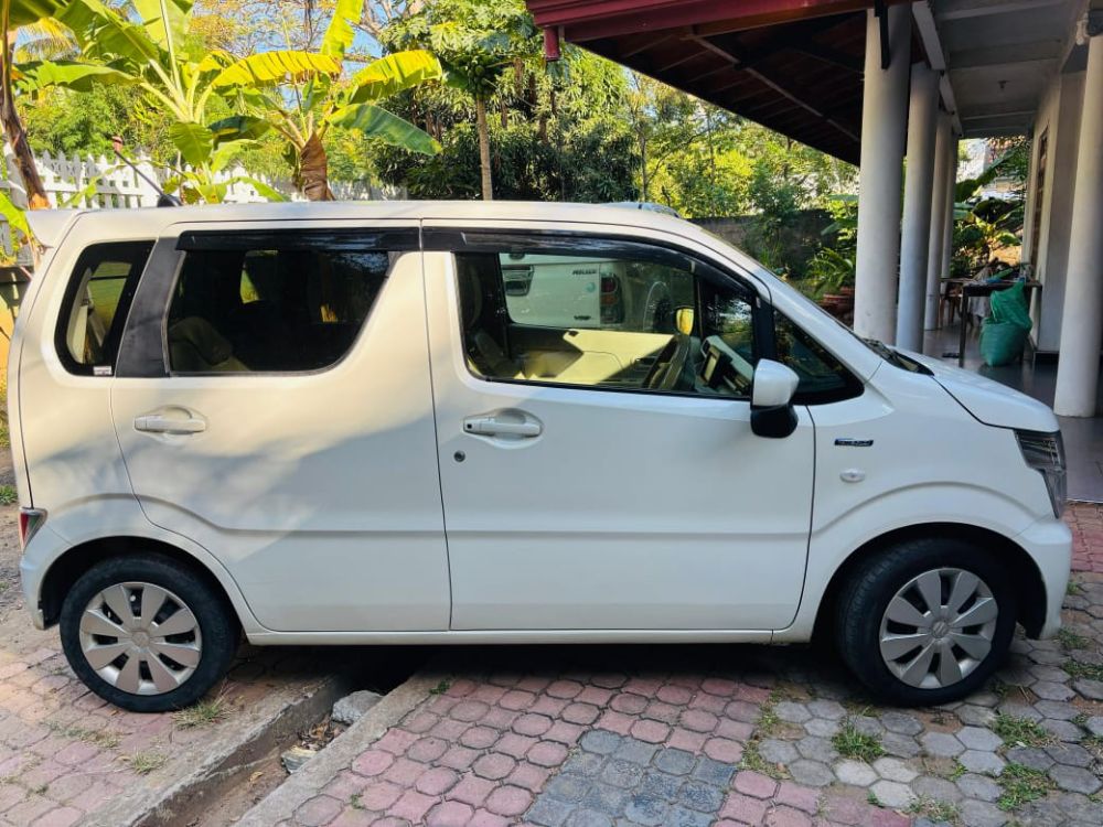 Suzuki Wagon R 2017 - Used Car sale in Sri Lanka - patpat.lk