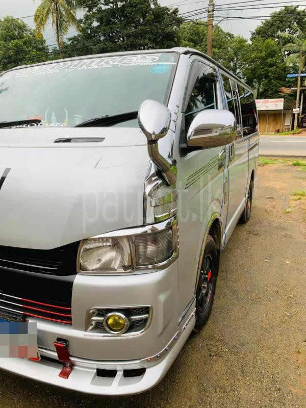 Toyota Hiace 2007 - பயன்படுத்தப்பட்டது வேன் sale in Sri Lanka - patpat.lk