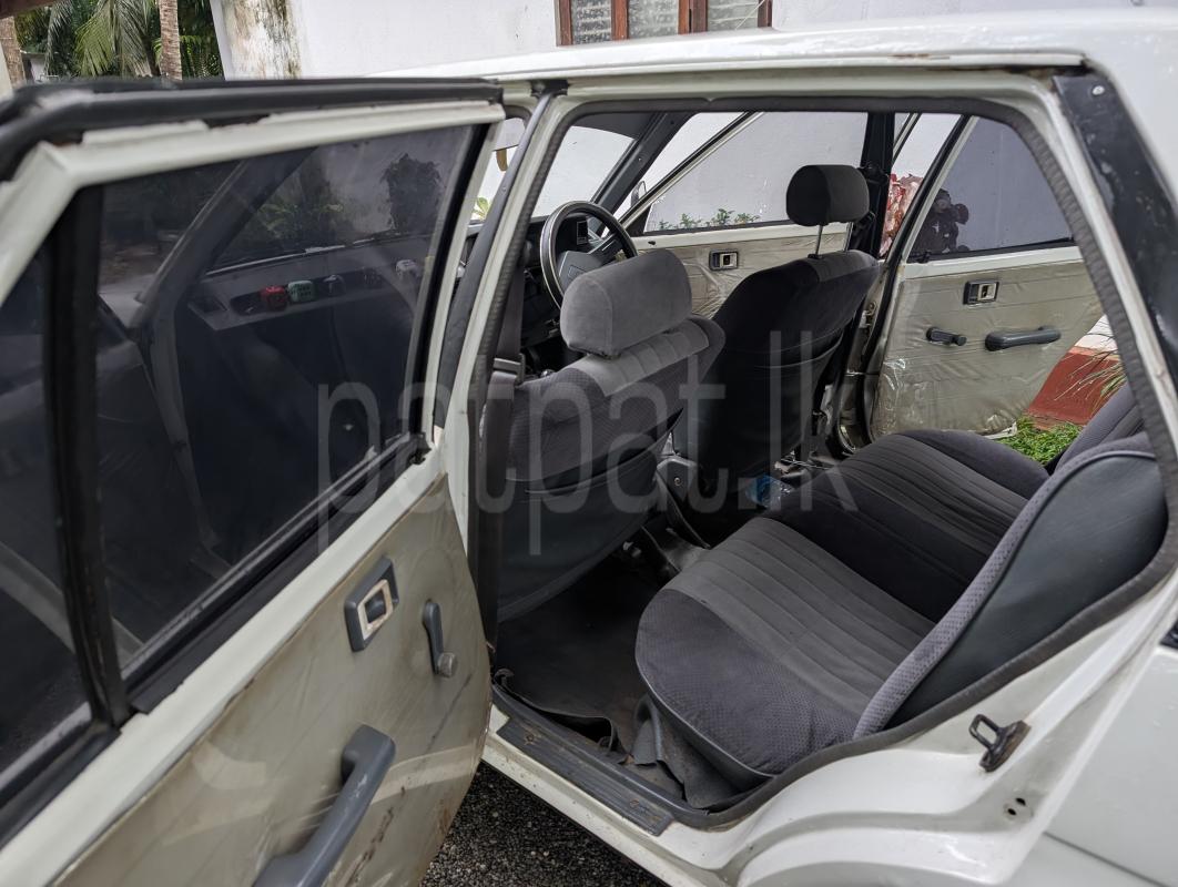 Toyota Corolla 1984 - பயன்படுத்தப்பட்டது கார் sale in Sri Lanka - patpat.lk