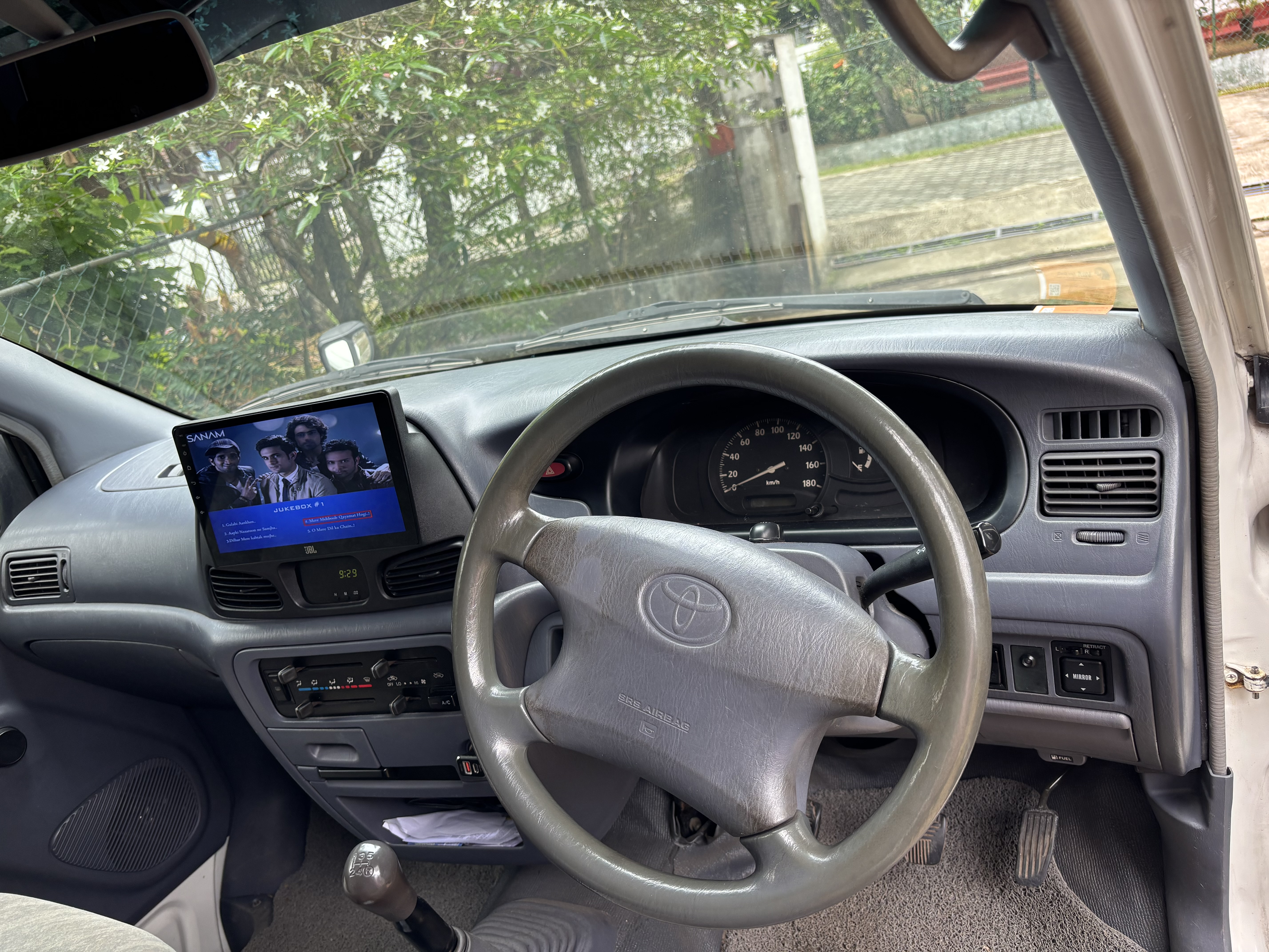 Advertisement image 4