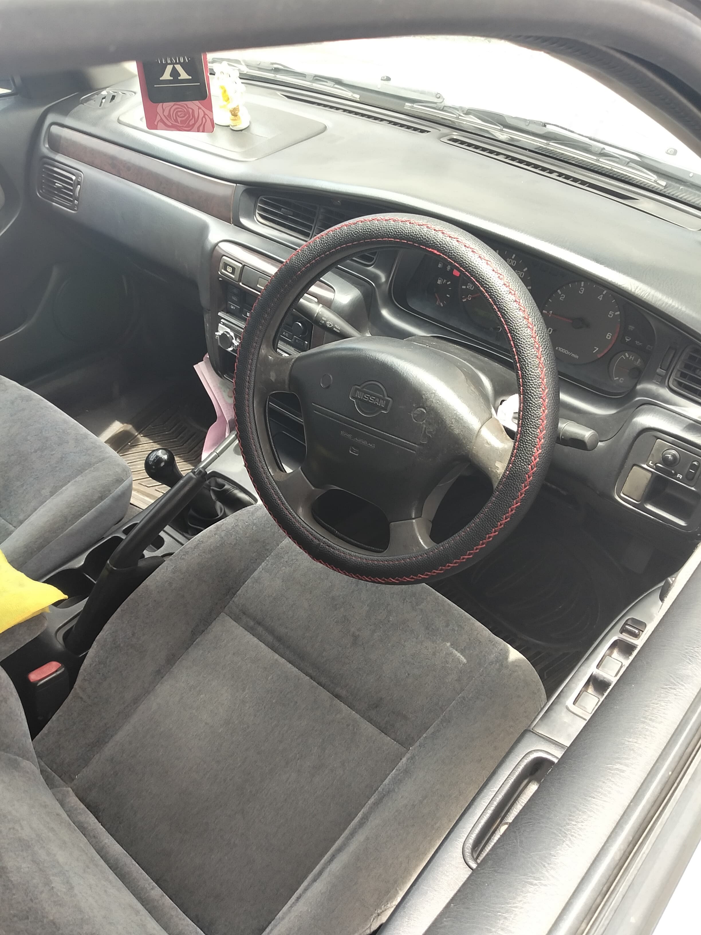 Nissan Bluebird 1998 - பயன்படுத்தப்பட்டது கார் sale in Sri Lanka - patpat.lk