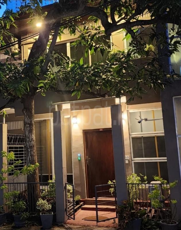 Luxury Apartment for Rent in Slave Island (Colombo 02)