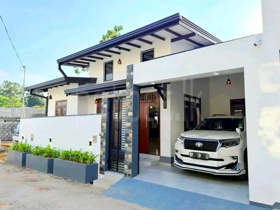 House for Sale in Athurugiriya