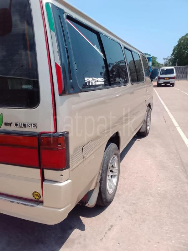Nissan Caravan 1993 - பயன்படுத்தப்பட்டது வேன் sale in Sri Lanka - patpat.lk