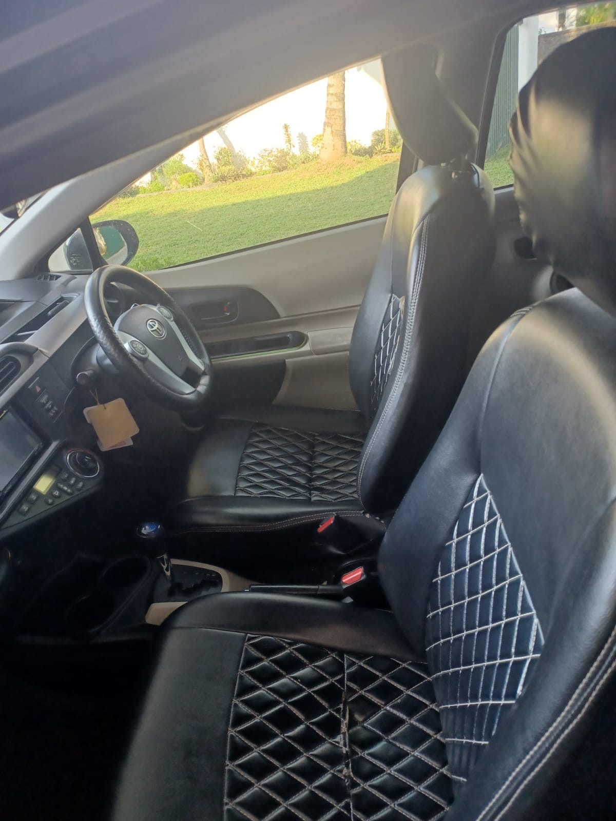 Toyota Aqua 2012 - Used Car sale in Sri Lanka - patpat.lk