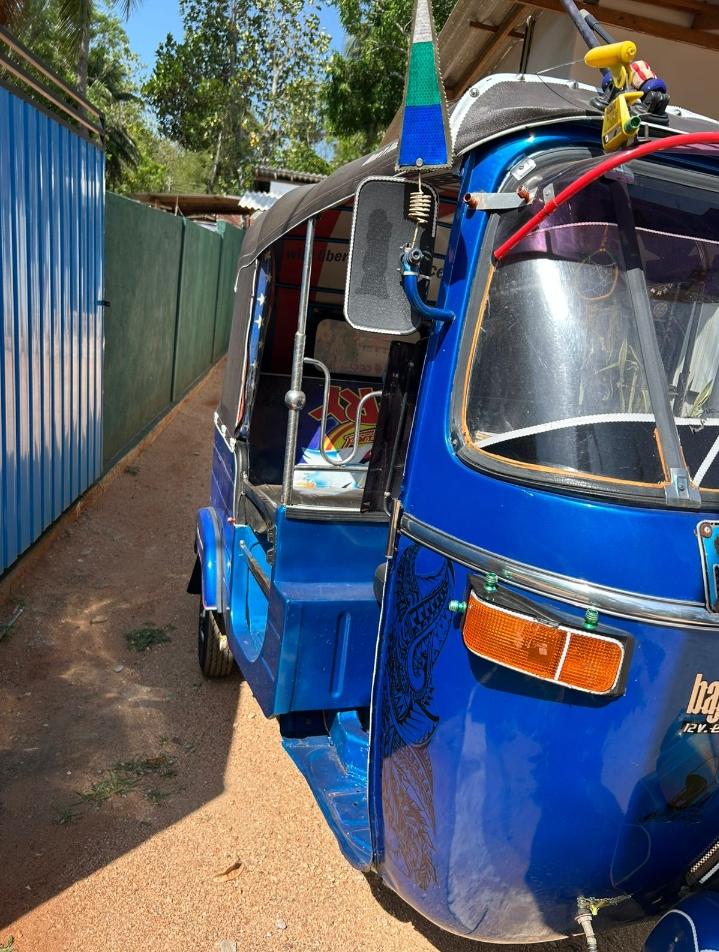 Bajaj 2 stroke 2006 - பயன்படுத்தப்பட்டது முச்சக்கர வண்டி sale in Sri Lanka - patpat.lk