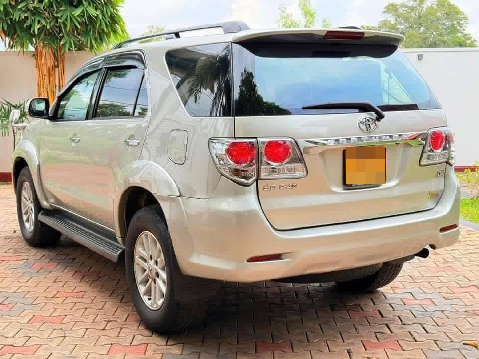 Toyota Fortuner 2013 - பயன்படுத்தப்பட்டது SUV sale in Sri Lanka - patpat.lk