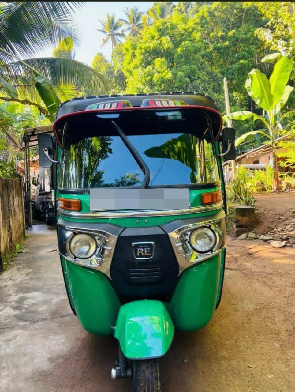Bajaj Three Wheel 2012 - பயன்படுத்தப்பட்டது முச்சக்கர வண்டி sale in Sri Lanka - patpat.lk