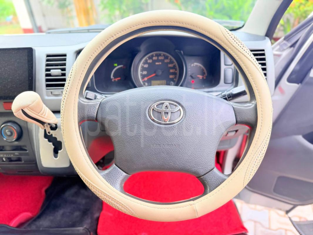 Toyota Hiace 2013 - Used Van sale in Sri Lanka - patpat.lk