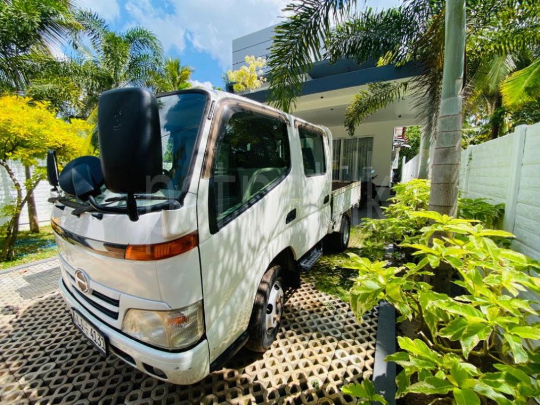 Advertisement image 1