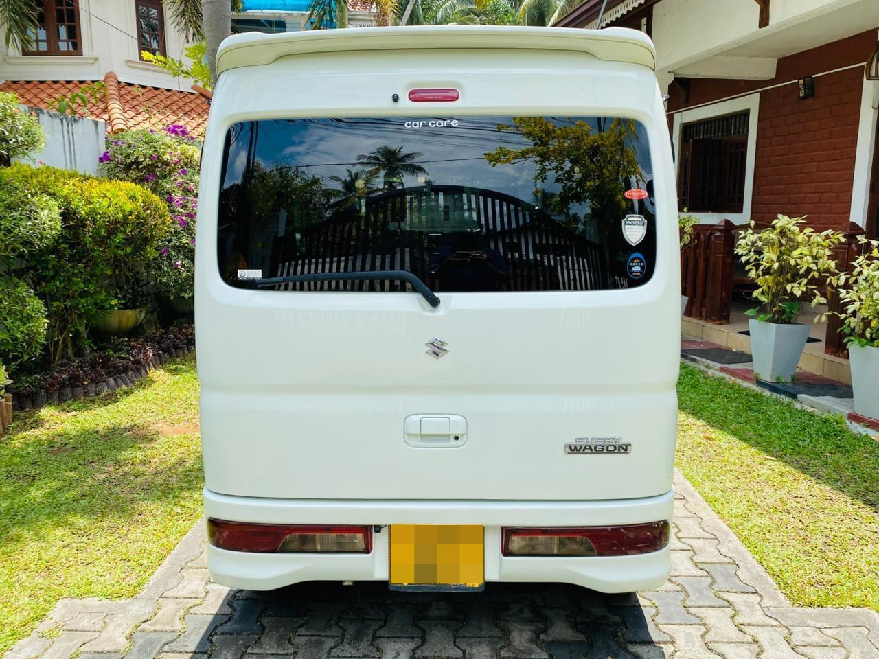 Advertisement image 4