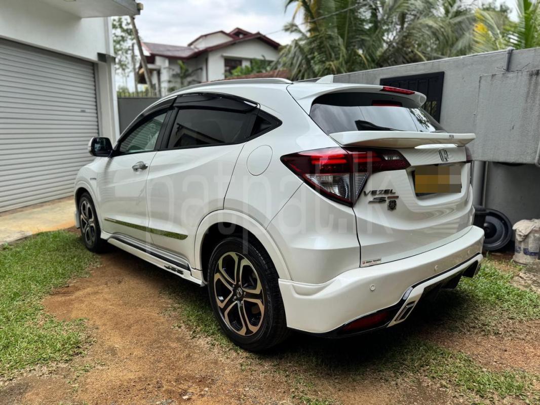 Advertisement image 4