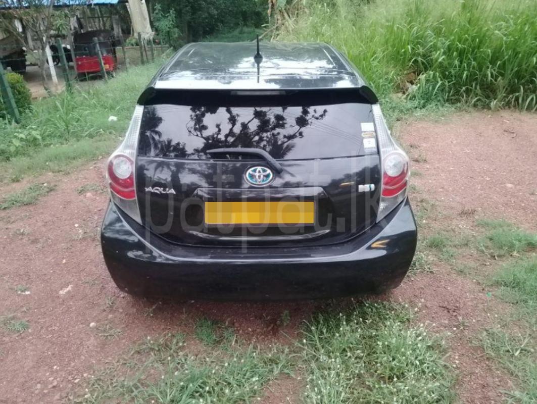Toyota Aqua 2014 - பயன்படுத்தப்பட்டது கார் sale in Sri Lanka - patpat.lk