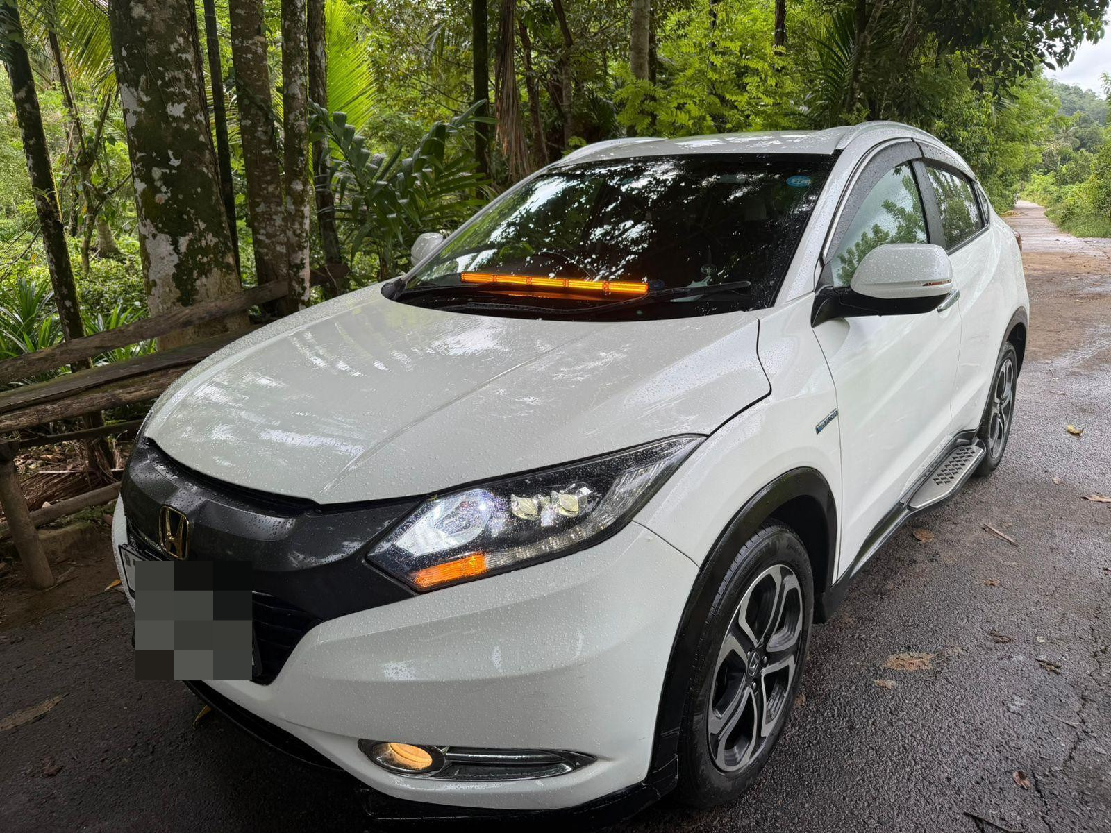 Honda Vezel 2014 - பயன்படுத்தப்பட்டது SUV sale in Sri Lanka - patpat.lk