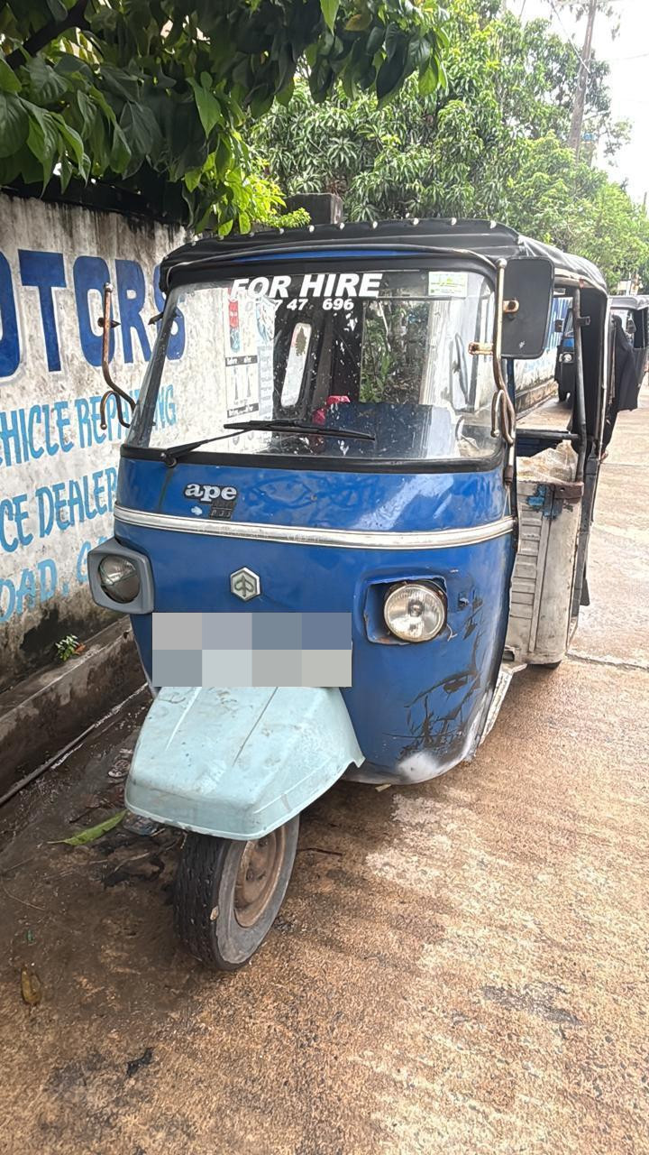 Piaggio Three Wheel 2012 - பயன்படுத்தப்பட்டது முச்சக்கர வண்டி sale in Sri Lanka - patpat.lk