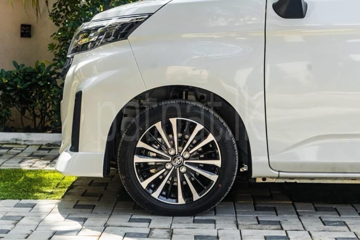 Advertisement image 5