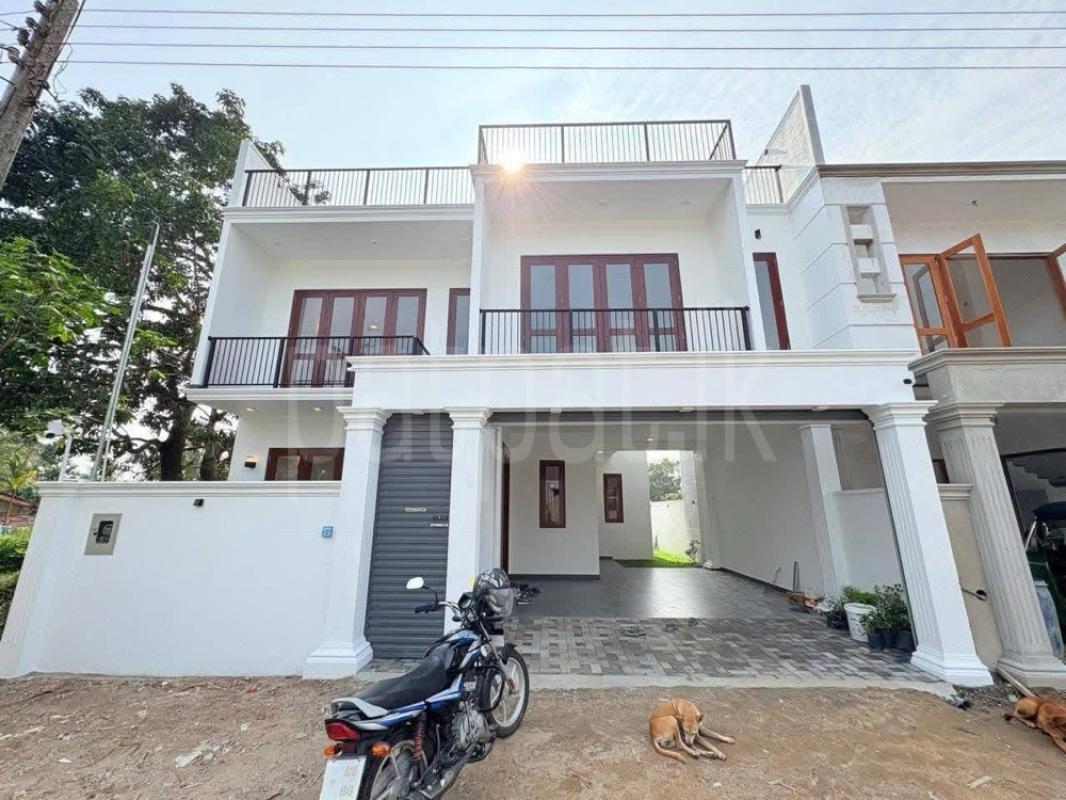 House for Sale in Polgasowita