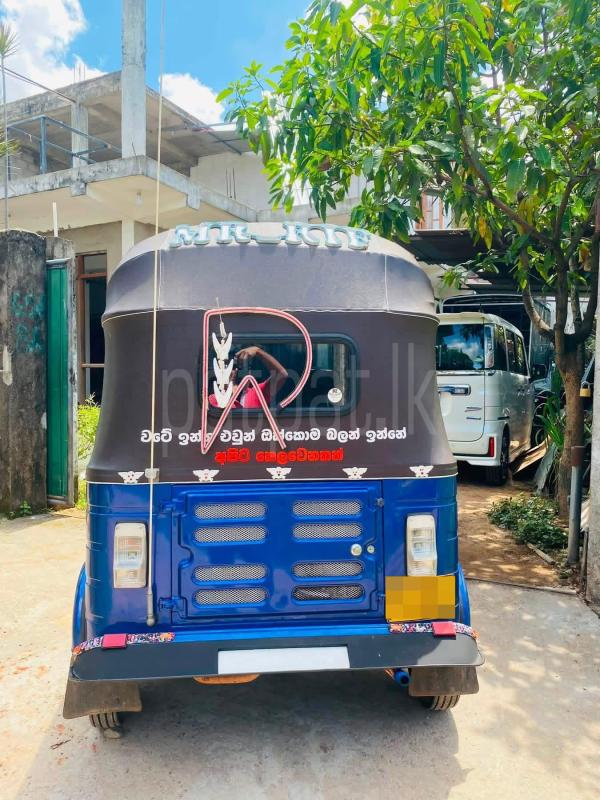 Bajaj 2 stroke 2003 - பயன்படுத்தப்பட்டது முச்சக்கர வண்டி sale in Sri Lanka - patpat.lk