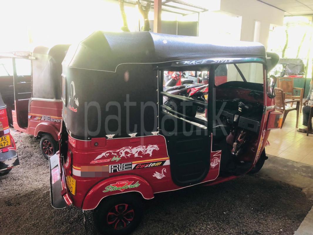 Bajaj Three Wheel 2011 - மறுசீரமைக்கப்பட்டது முச்சக்கர வண்டி sale in Sri Lanka - patpat.lk