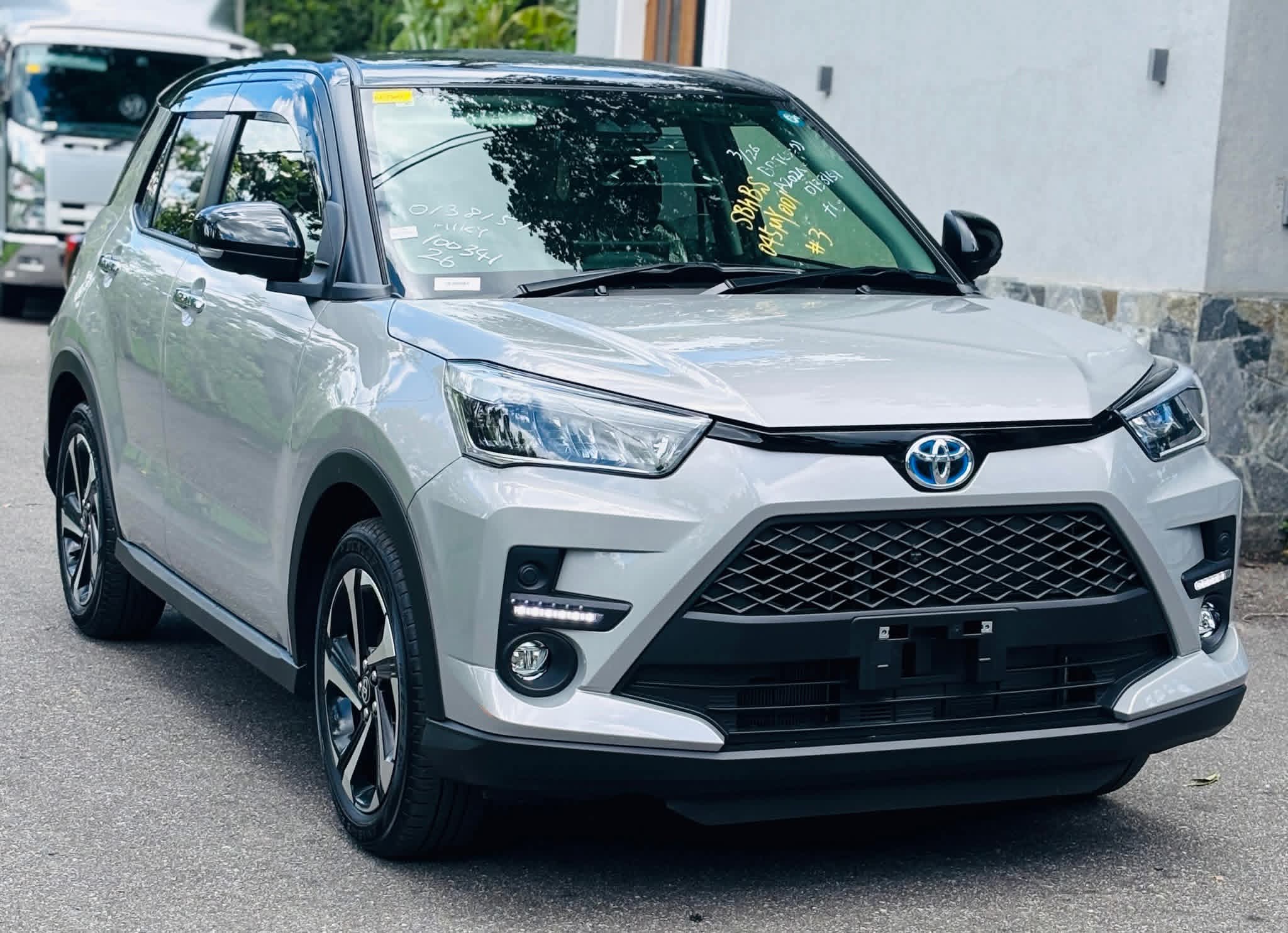 Toyota Raize 2025 - சான்றளிக்கப்பட்டது SUV sale in Sri Lanka - patpat.lk