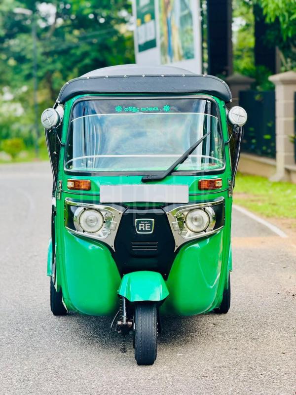 Bajaj Three Wheel 2015 - பயன்படுத்தப்பட்டது முச்சக்கர வண்டி sale in Sri Lanka - patpat.lk