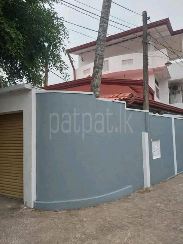 House for Sale in Athurugiriya