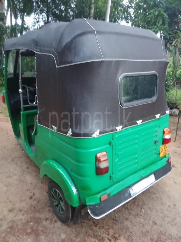 Bajaj 4 stroke 2010 - பயன்படுத்தப்பட்டது முச்சக்கர வண்டி sale in Sri Lanka - patpat.lk