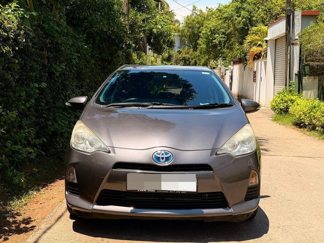 Toyota Aqua 2013 - Used Car sale in Sri Lanka - patpat.lk