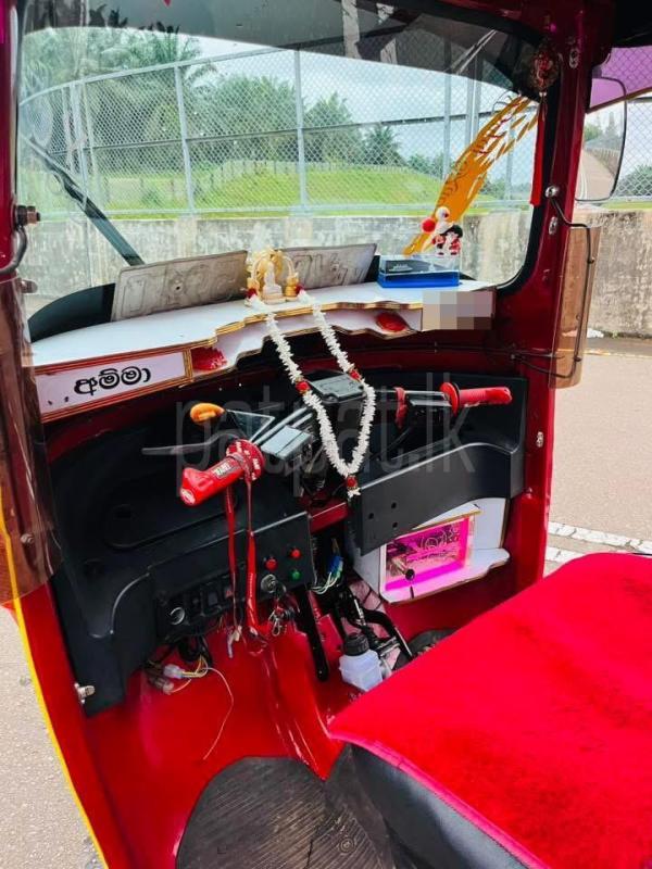 Bajaj 4 stroke 2010 - பயன்படுத்தப்பட்டது முச்சக்கர வண்டி sale in Sri Lanka - patpat.lk