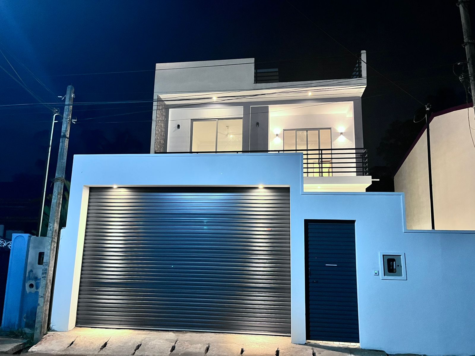 Advertisement image 4