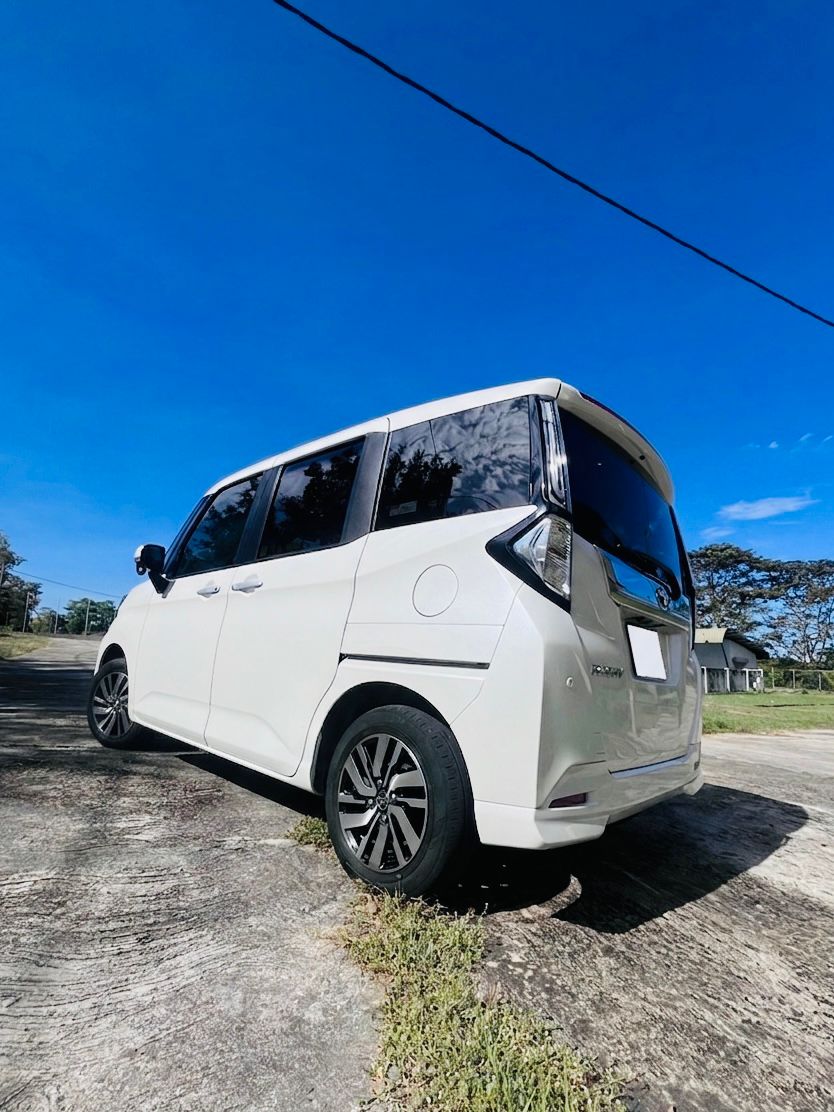 Toyota Roomy 2023 - Used Van sale in Sri Lanka - patpat.lk