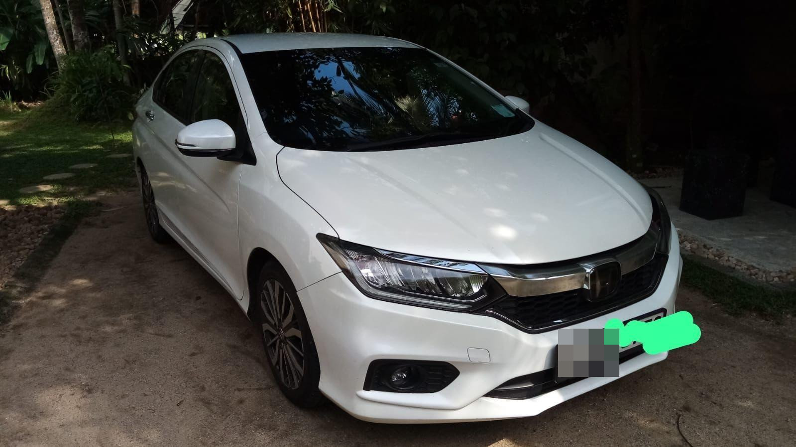 Honda Grace 2018 - Used Car sale in Sri Lanka - patpat.lk