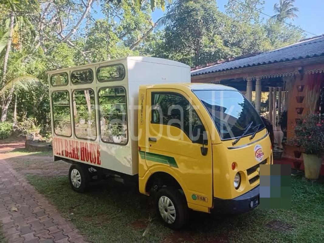 Advertisement image 3