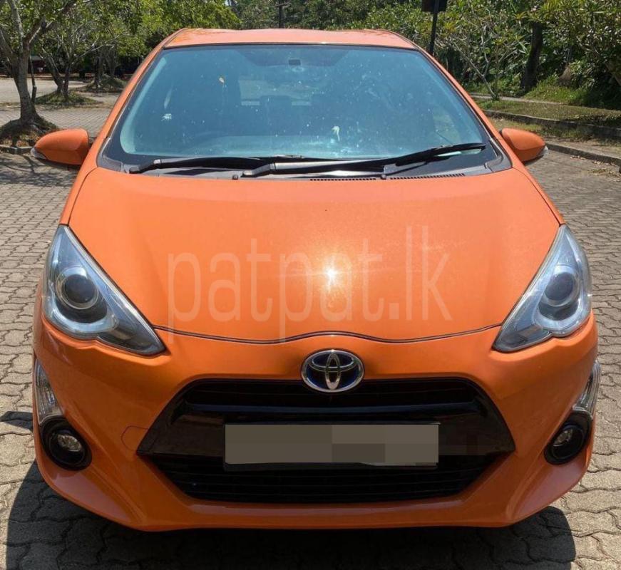 Toyota Aqua 2015 - பயன்படுத்தப்பட்டது கார் sale in Sri Lanka - patpat.lk