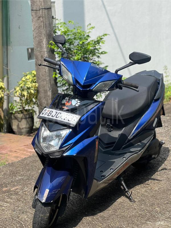 Advertisement image 1