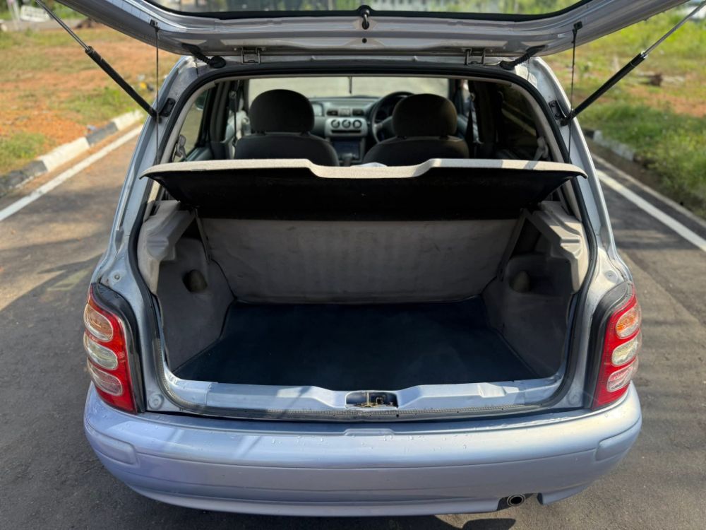 Nissan March 2000 - භාවිතා කරන ලද කාර් sale in Sri Lanka - patpat.lk