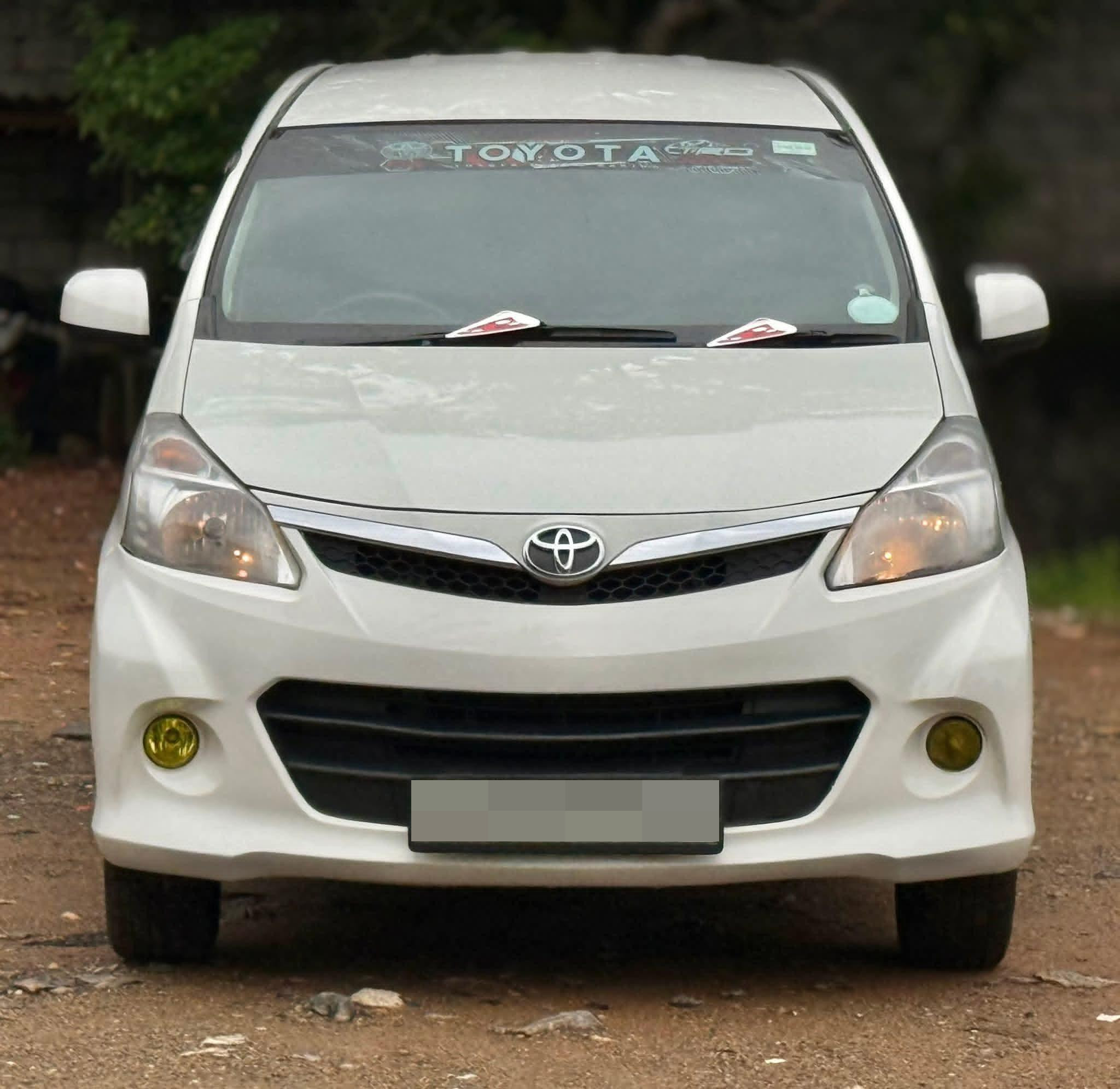 Toyota Avanza 2014 - பயன்படுத்தப்பட்டது வேன் sale in Sri Lanka - patpat.lk