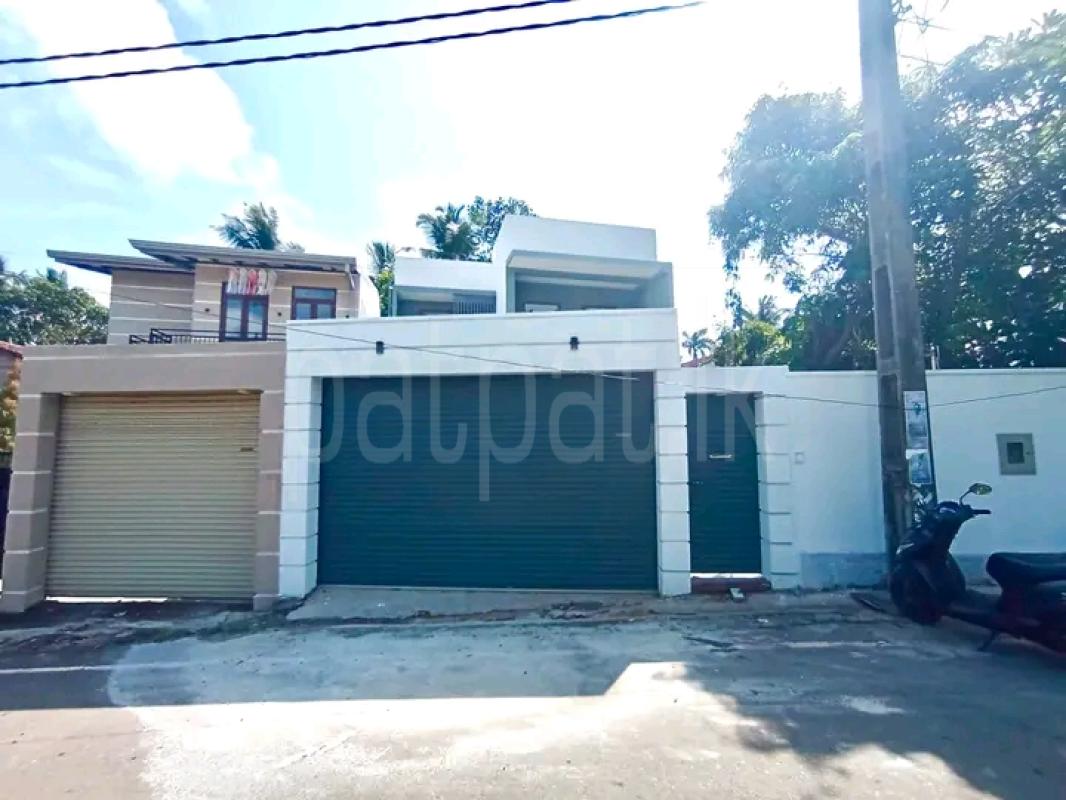 Advertisement image 6