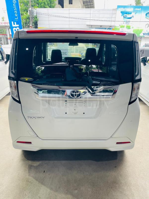 Toyota Roomy 2023 - சான்றளிக்கப்பட்டது வேன் sale in Sri Lanka - patpat.lk