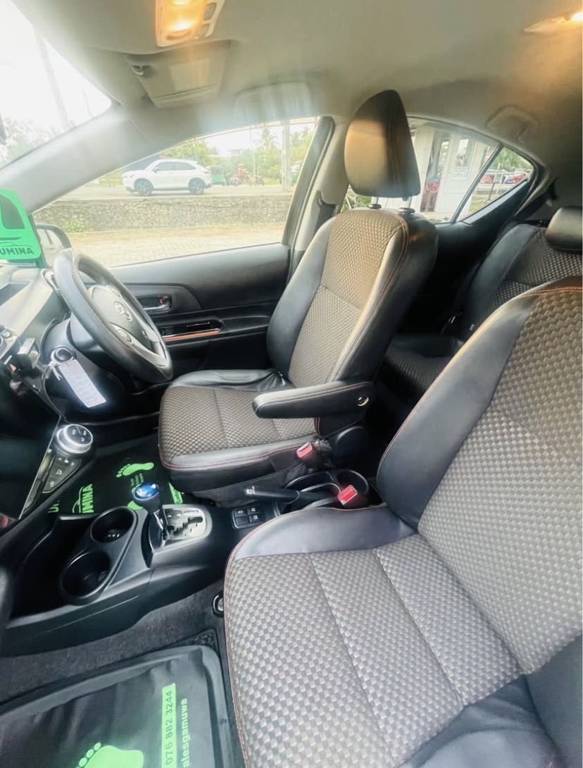 Toyota Aqua 2015 - Used Car sale in Sri Lanka - patpat.lk