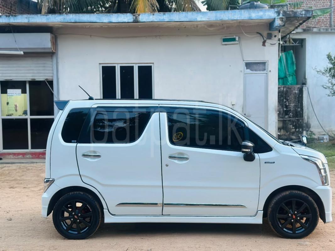 Suzuki Wagon R 2017 - பயன்படுத்தப்பட்டது கார் sale in Sri Lanka - patpat.lk